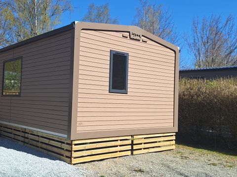 MOBILHOME 4 personnes - NEW// Mobil-Home Loggia Confort 32m² - 4 personnes + Terrasse intégrée  couverte + TV+ lit160