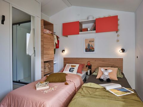 MOBILHOME 4 personnes - Olbia CONFORT Climatisé - Quartier Piéton.