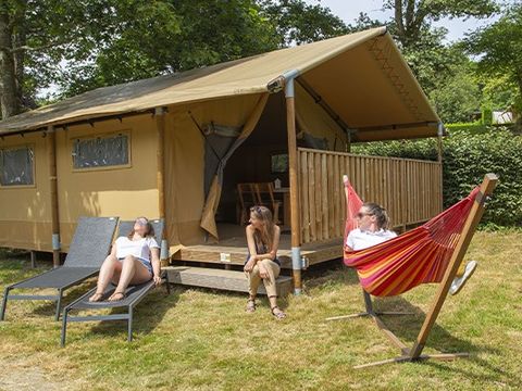 Tente en toile et en bois 5 personnes - Lodge | 2 Ch. | 5 Pers. | Sans SDB