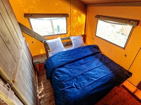 Tente en toile et en bois 6 personnes - Tente Safari Lodge | 3 Ch. | 6 Pers. | 1 SDB | Clim.