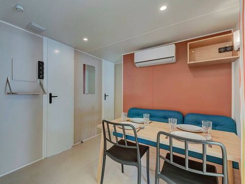 MOBILHOME 4 personnes - Comfort | 2 Ch. | 4 Pers. | Terrasse surélevée | Clim.