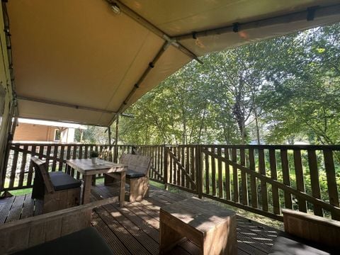 Tente en toile et en bois 5 personnes - Lodge | 2 Ch. | 5 Pers. | Clim.