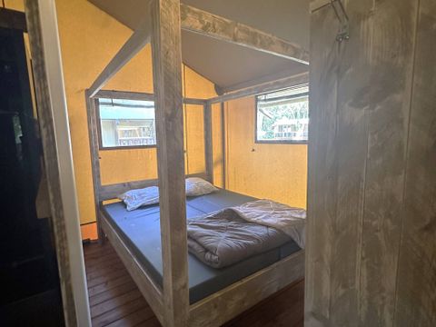 Tente en toile et en bois 5 personnes - Lodge | 2 Ch. | 5 Pers. | Clim.