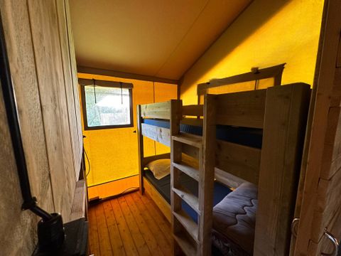 Tente en toile et en bois 6 personnes - Safari Lodge | 3 Ch. | 6 Pers. | Clim.