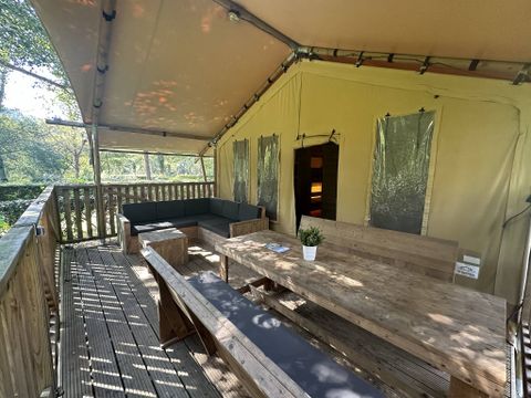 LODGE 5 personnes - Tente Lodge | 2 Ch. | 4/5 Pers. | Terrasse simple | 1 SDB | Clim.
