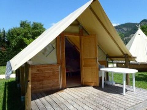 TENTE 4 personnes - CANADIENNE sans sanitaires