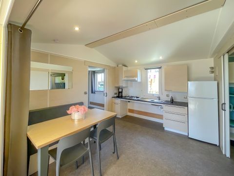 MOBILHOME 4 personnes - RESIDENTIEL ACCÈS PMR 2 chambres 4/6 pers. 