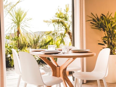 MOBILHOME 4 personnes - LE GRAND LARGE PRIVILEGE CLIMATISE + LAVE VAISSELLE