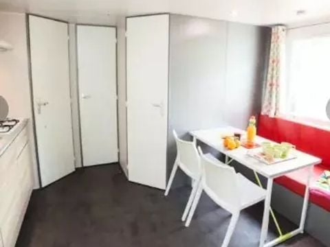 MOBILHOME 4 personnes - Mobil-Home Cosy 3 Pièces 4 Personnes Climatisé + TV