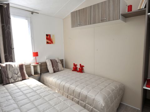 MOBILHOME 6 personnes - PASSION - TV - PLANCHA