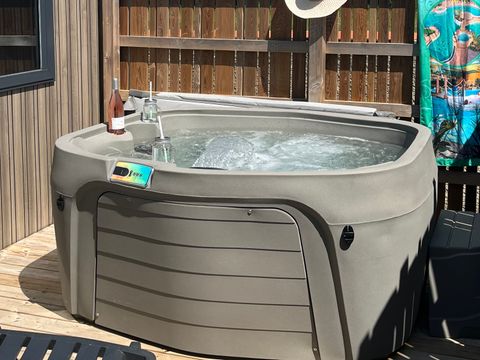 MOBILHOME 6 personnes - TRIO PREMIUM JACUZZI
