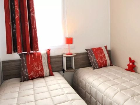 MOBILHOME 5 personnes - Authentique 3 Pièces 4/5 Personnes + TV