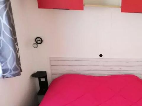 MOBILHOME 4 personnes - Duo Premium 3 Pièces 4 Personnes Jacuzzi + Climatisé + TV