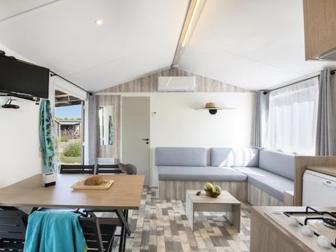 MOBILHOME 4 personnes - Duo Premium 3 Pièces 4 Personnes Jacuzzi + Climatisé + TV
