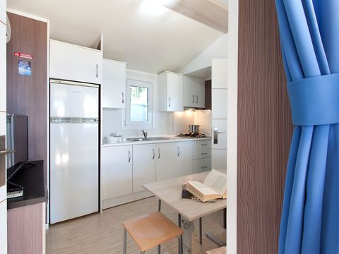 MOBILHOME 4 personnes - SENZA VISTA LAGO Duke 40 mq PMR