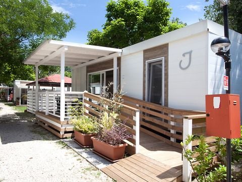 MOBILHOME 4 personnes - SENZA VISTA LAGO Duke 40 mq PMR