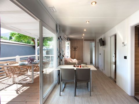 MOBILHOME 4 personnes - SENZA VISTA LAGO Lord 50mq PMR