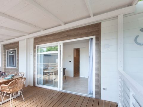 MOBILHOME 4 personnes - SENZA VISTA LAGO Lord 50mq PMR