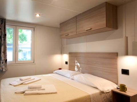 MOBILHOME 4 personnes - SENZA VISTA LAGO Lord 50mq