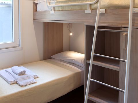 MOBILHOME 4 personnes - SENZA VISTA LAGO Lord 50mq PMR