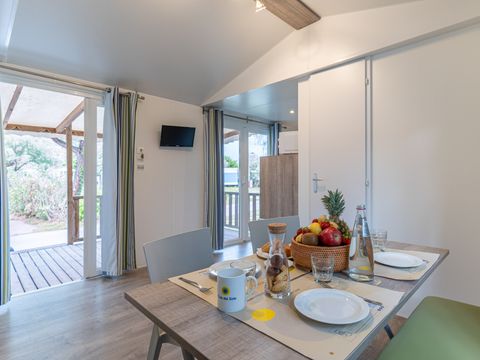 LODGE 4 personnes - Lodge Deluxe Animaux pas Admis