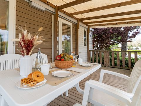 LODGE 4 personnes - Lodge Deluxe Animaux pas Admis
