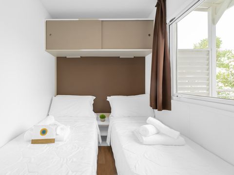 LODGE 4 personnes - Lodge Deluxe Family Beach Animaux pas Admis