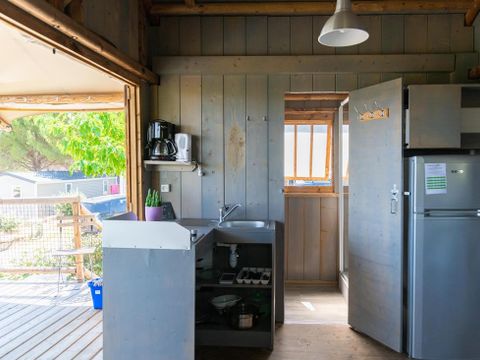 Hébergement 5 personnes - FLOWER LODGE BOIS SUR PILOTIS