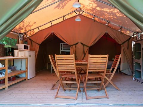 TENTE 5 personnes - FREE FLOWER sans sanitaires ni arrivee d'eau