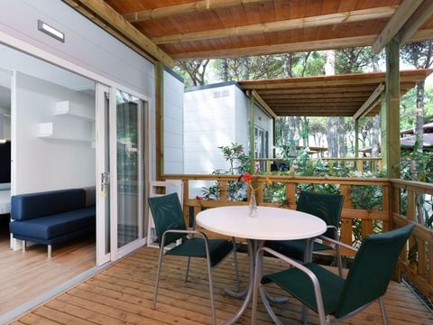 MOBILHOME 2 personnes - VIOLA (inclus : piscine, salle de sport et service plage)