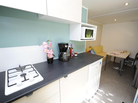 MOBILHOME 4 personnes - CONFORT+