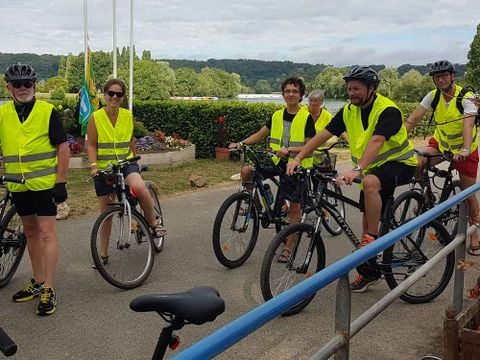 Camping Le Lac des Varennes - Camping Sarthe