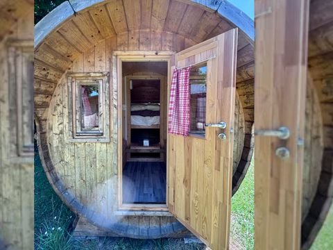 HÉBERGEMENT INSOLITE 2 personnes - Le tonneau 