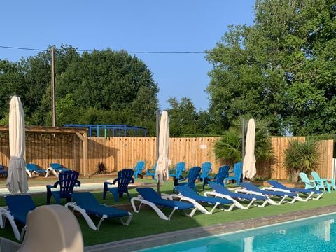 Camping Ushuaïa Villages Le Poutiroux - Camping Dordoña