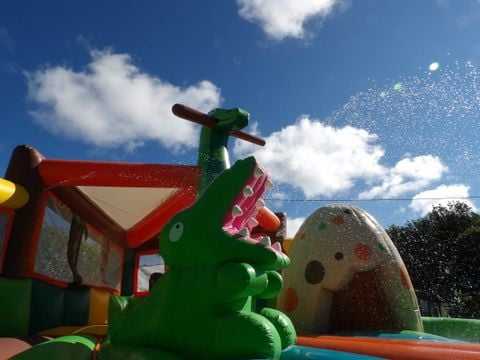 Camping Ushuaïa Villages Le Poutiroux - Camping Dordoña