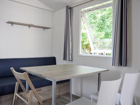 MOBILHOME 4 personnes - Mobil-Home Confort 25m² Loggia - 2 chambres + Terrasse couverte 4 pers