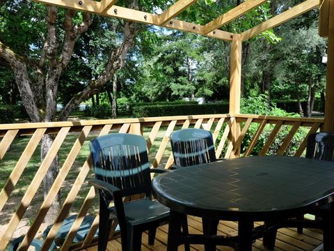 MOBILHOME 4 personnes - Mobil-Home Confort 25m² Loggia - 2 chambres + Terrasse couverte 4 pers