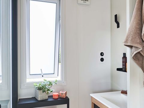 MOBILHOME 6 personnes - Mobil-Home Premium 33m² Bahia - 3 chambres + terrasse semi-couverte + LV + TV + CLIM 6 pers