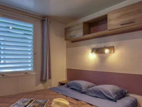 MOBILHOME 6 personnes - Confort 32m² Malaga - 3 chambres + Terrasse couverte, clim, TV, Lave-vaisselle