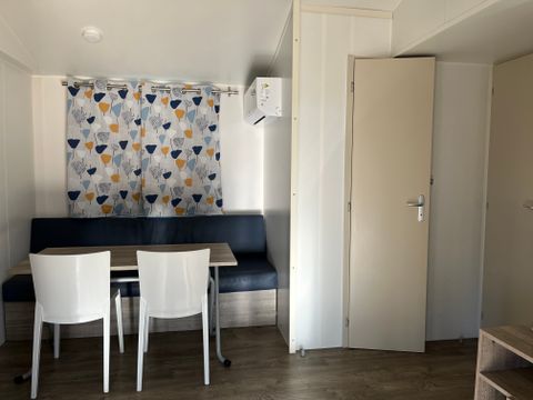 MOBILHOME 6 personnes - Mobil-Home Confort 32m² Malaga - 3 chambres + Terrasse couverte, clim, TV, Lave-vaisselle 6 pers