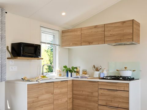 MOBILHOME 6 personnes - Mobil-Home Toscane Premium 33m² - 3 chambres + Terrasse couverte + CLIM + TV + Lave-vaisselle 6 pers