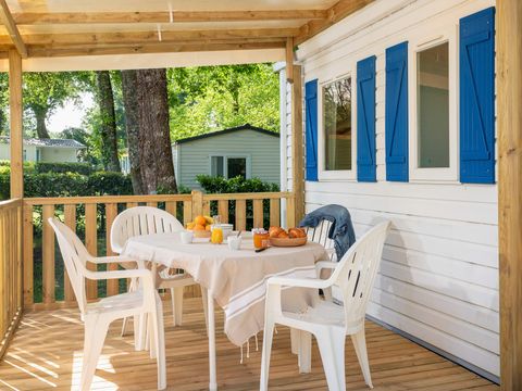 Mobilhome 6 personnes - Mobil-home | Classic XL | 3 Ch. | 6 Pers. | Terrasse surélevée | 2 SDB
