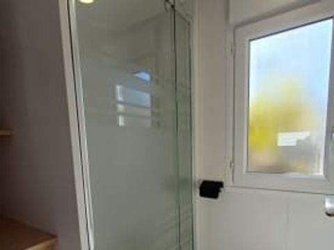 MOBILHOME 6 personnes - Platine, 3 chambres, Par Lifestyle Holidays