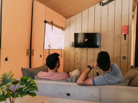 Tente en toile et en bois 5 personnes - Glamping Safari