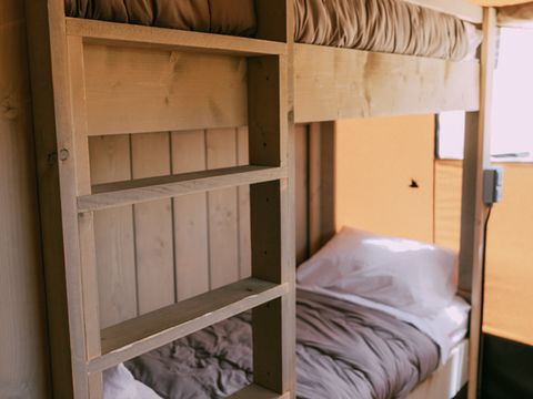 Tente en toile et en bois 5 personnes - Glamping Safari