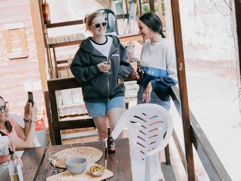 HÉBERGEMENT INSOLITE 4 personnes - Petite maison