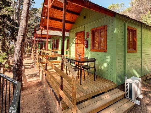 HÉBERGEMENT INSOLITE 4 personnes - Petite maison