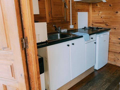 HÉBERGEMENT INSOLITE 4 personnes - Petite maison