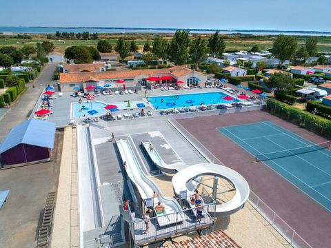 Flower Camping Les Ilates - Camping Charente Marittima