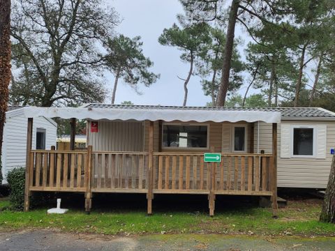 MOBILHOME 4 personnes - Confort 24m² - 2 chambres - Grande terrasse - TV